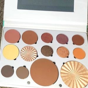 Ofra Cosmetics Boho Pro Palette